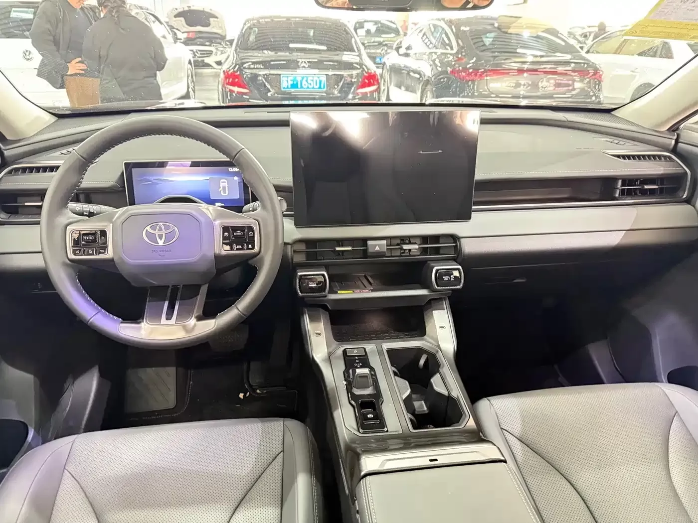 Toyota RAV4 Rongfang 2026 modèle hybride 2.0L E-CVT 2WD Premium d'occasion