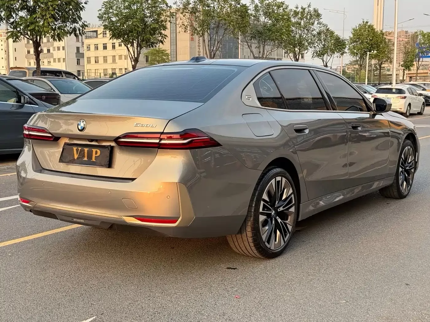 BMW Série 5 2025 530Li d'occasion Pack M Sport Premium
