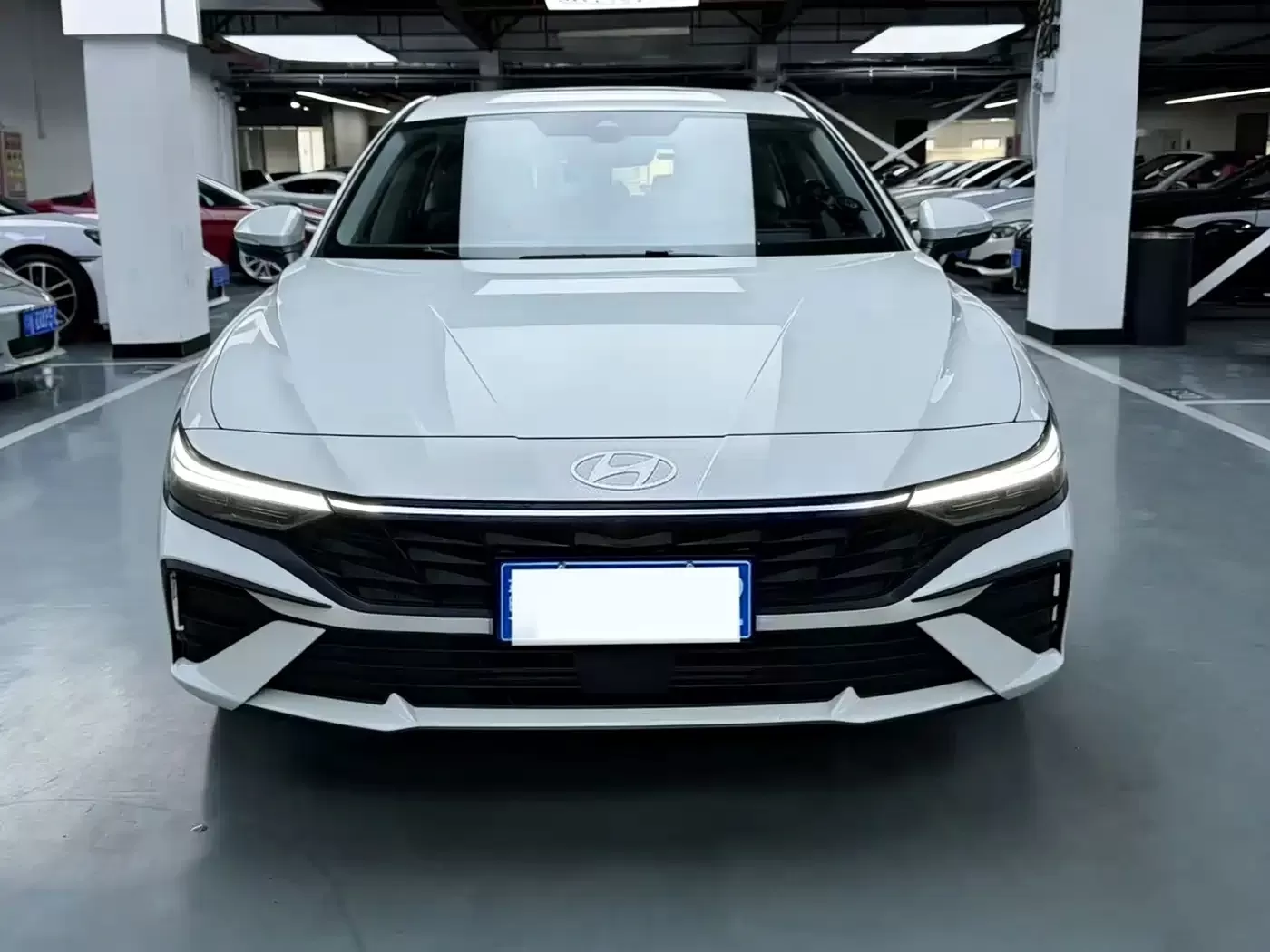 Hyundai Elantra 2022 d'occasion 1.5L CVT LUX Édition Premium