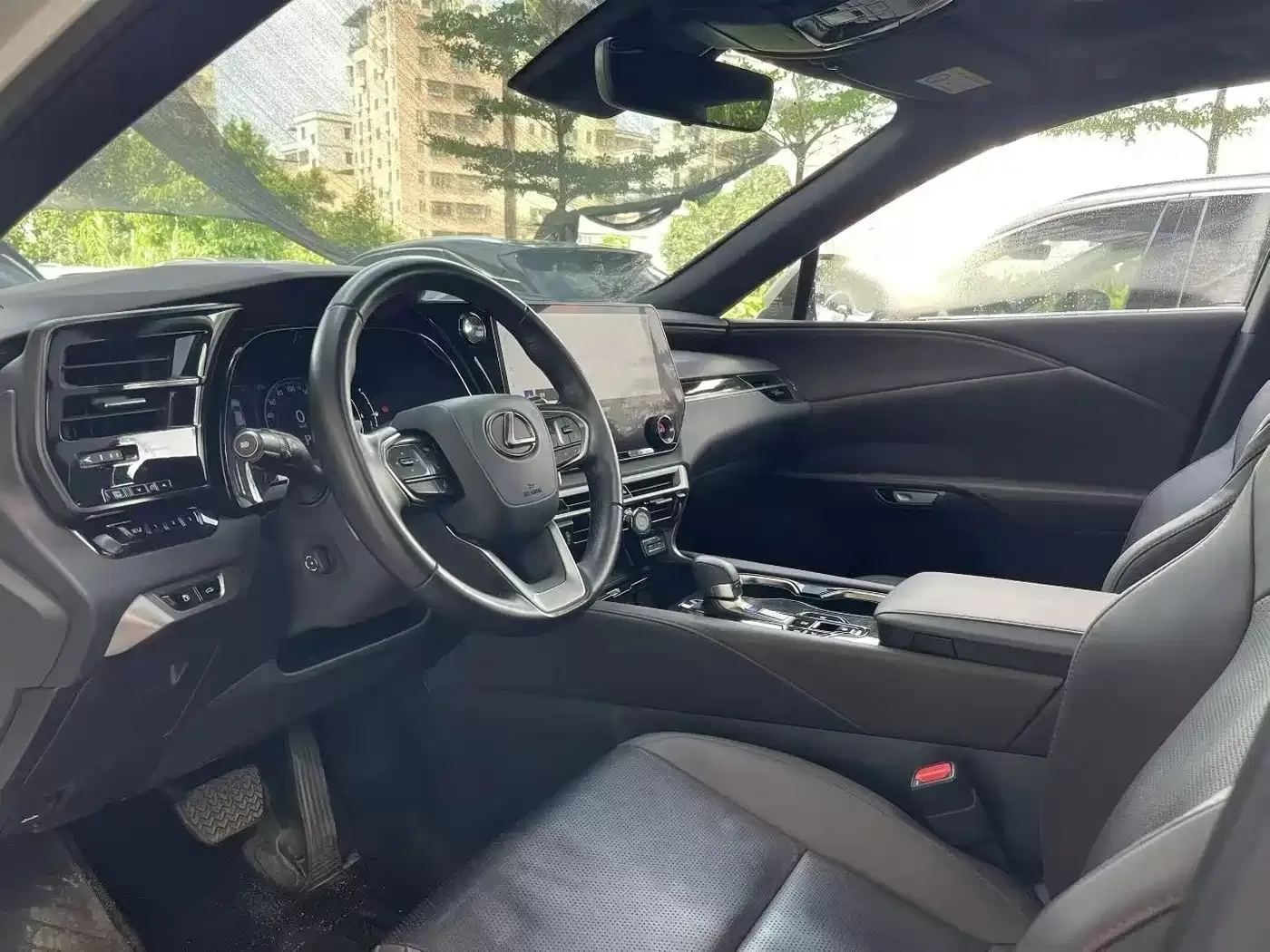 Lexus RX 2023 350h 4WD Pure Edition d'occasion