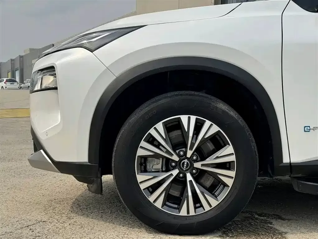 Nissan X-Trail 2023 e-POWER Super Hybrid Dual Motor AWD Édition Luxe d'occasion