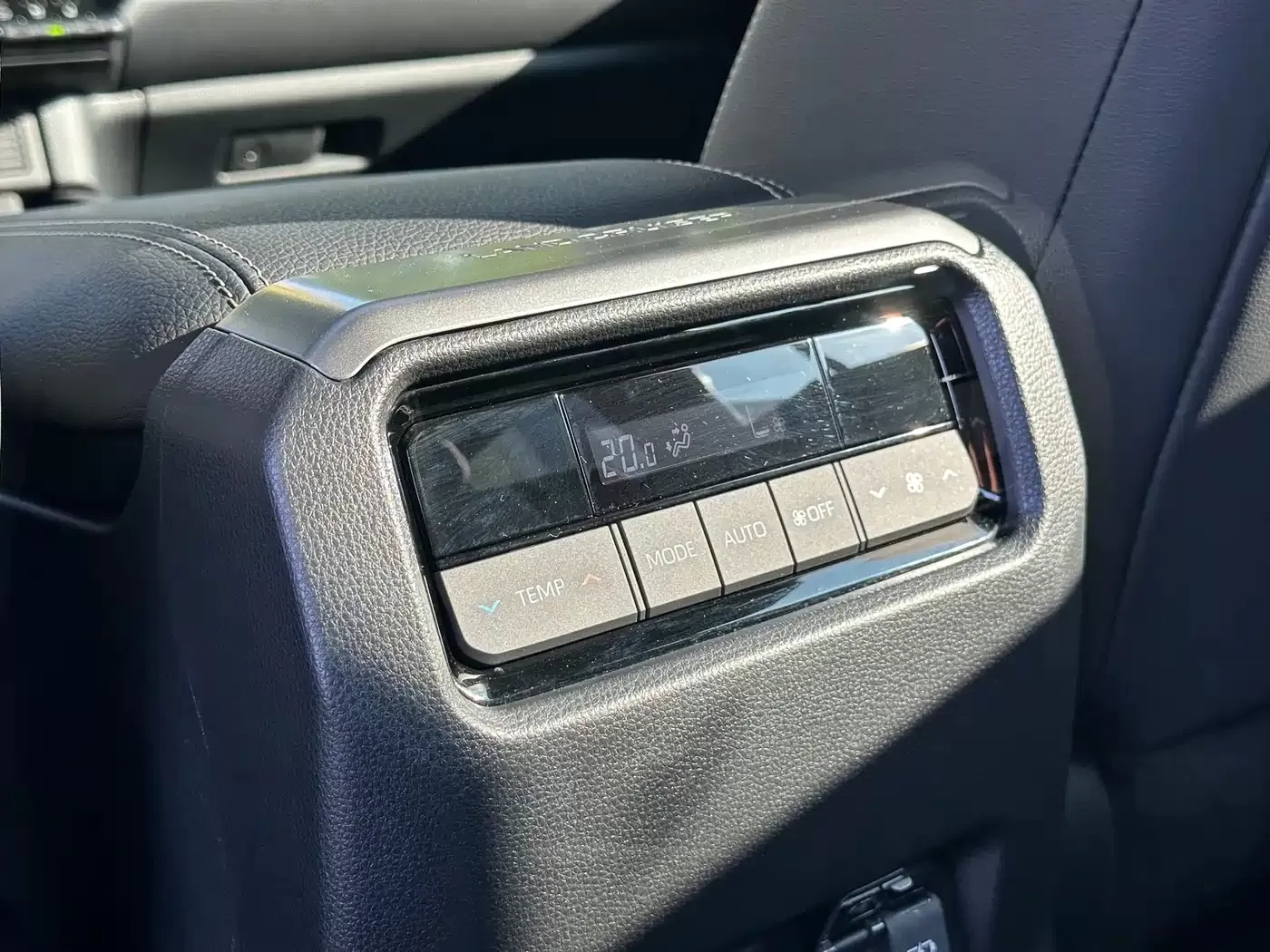 Toyota Prado 2024 2.4T All-Terrain TX Edition 5 places d'occasion